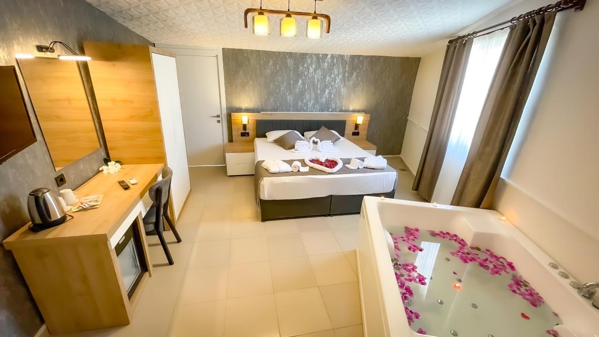 Bloomtalya Hotel Antalya Exterior photo
